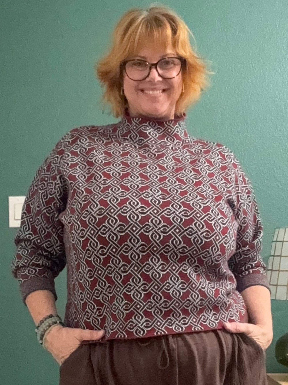 Maeve by Anthropologie Carys Geometric Mock Neck Short Sleeve Sweater Burgundy M
